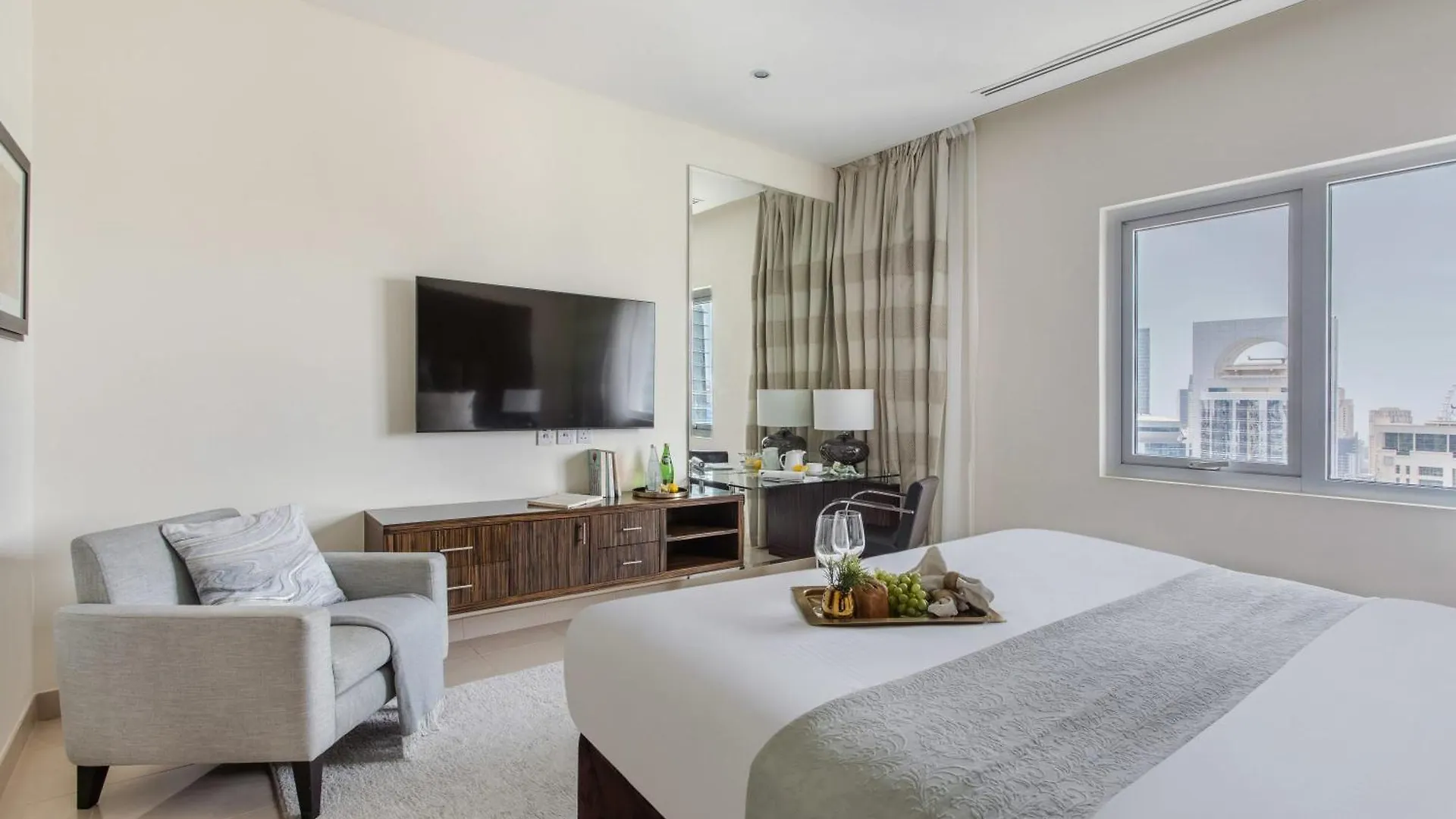 Frank Porter - Bonnington Dubai Apartment